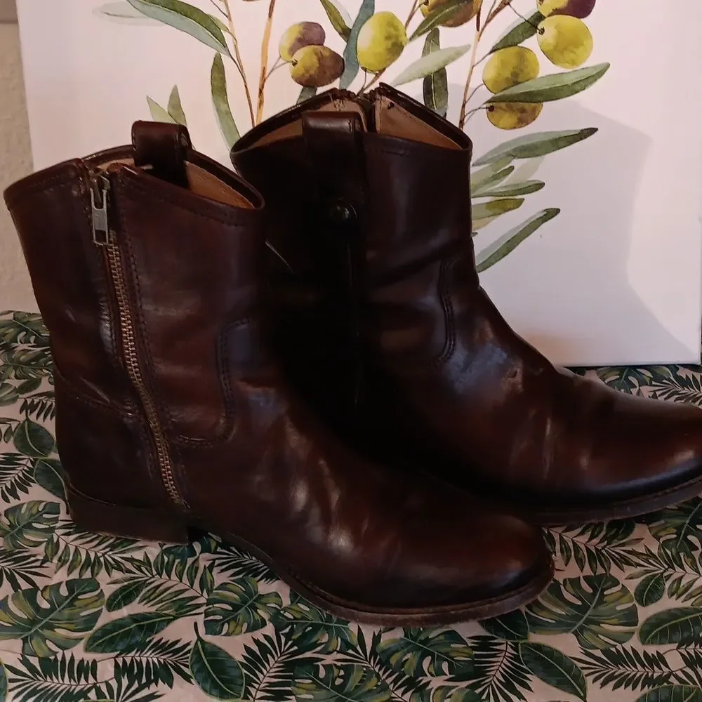 FRYE Melissa Button Front Boots. Country. Coastal Cowgirl. Equestrian